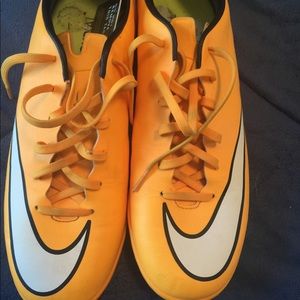 TACOS PARA HOMBRES. SEMI USADO